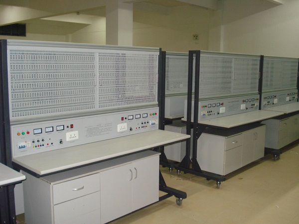 機(jī)床網(wǎng)孔配線實(shí)訓(xùn)臺(tái)