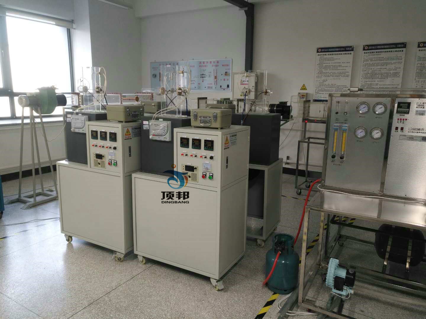 空氣橫掠單管強(qiáng)迫對流的換熱實(shí)驗(yàn)臺