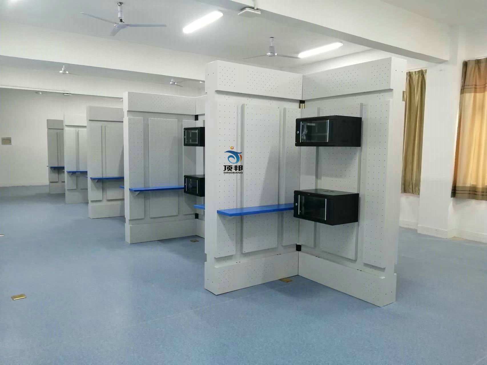 網(wǎng)絡(luò)綜合布線實(shí)訓(xùn)室設(shè)備