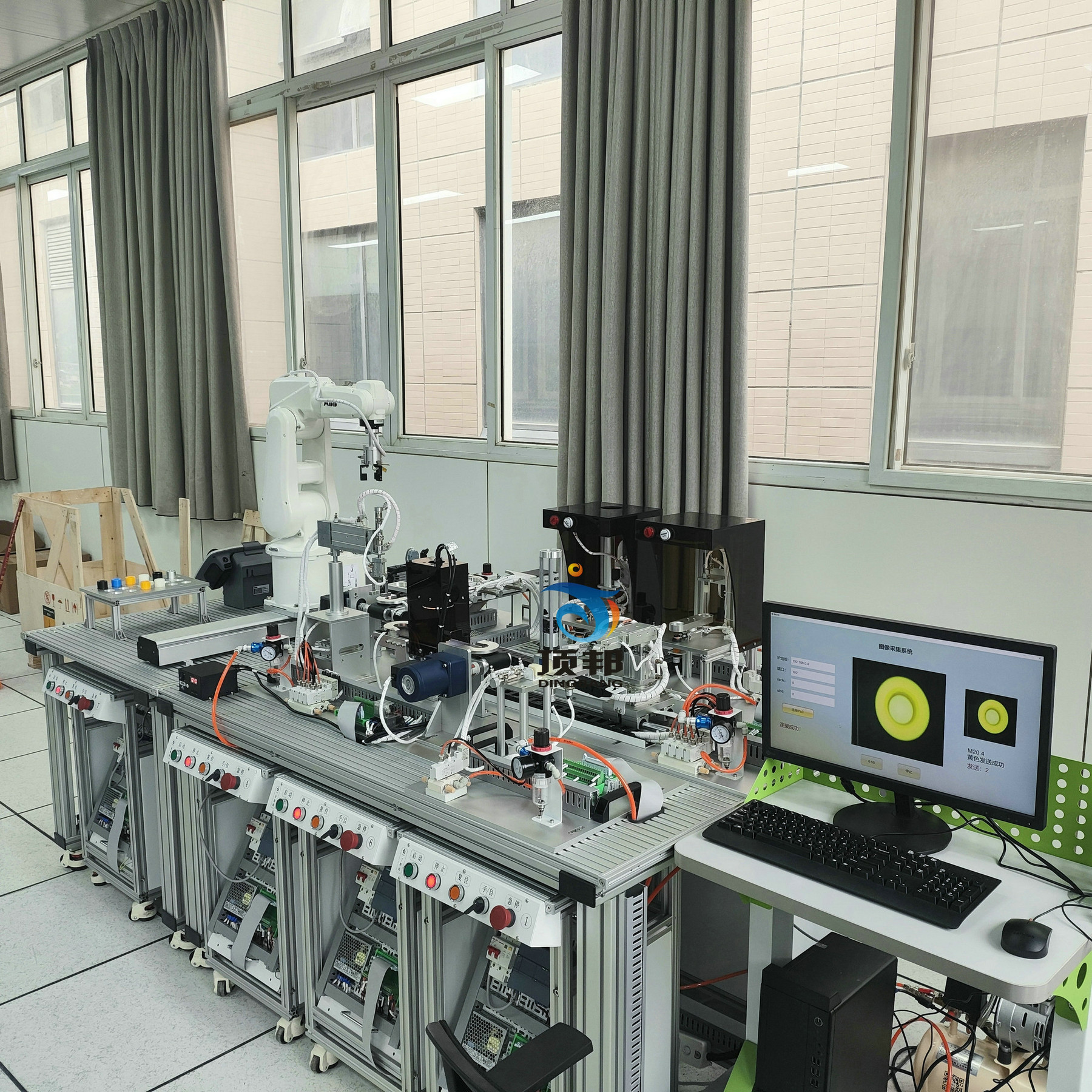 智能工業(yè)機器人實訓平臺