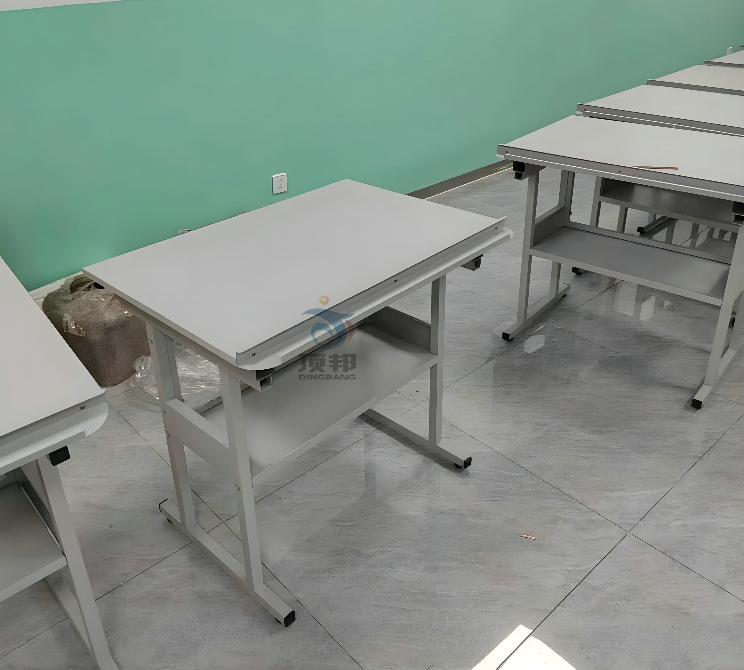 工程制圖實驗室設(shè)備