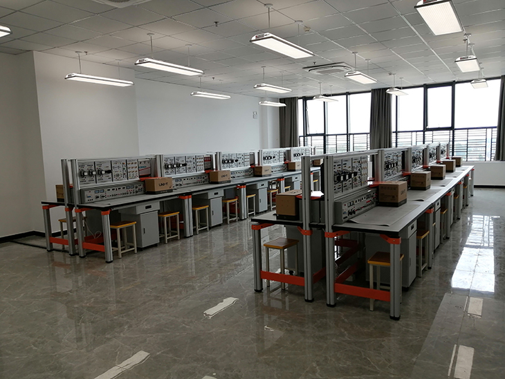 ͨ��늹������ϣ���ֱ��늙C(j��)����(sh��)�(y��n)�_